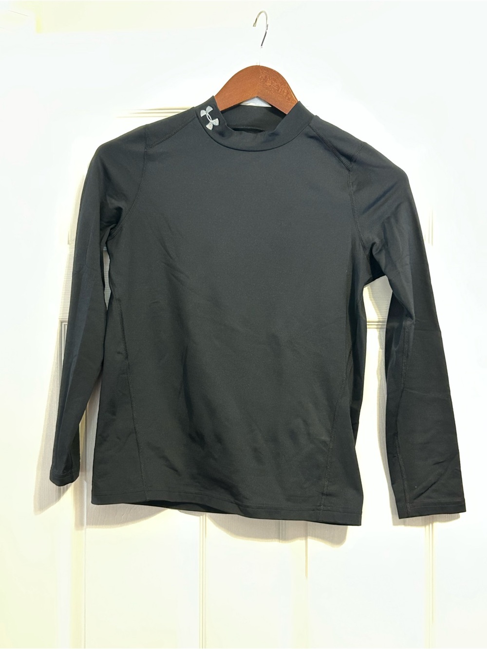 Under Armour Boy’s Black Long Sleeve Cold-Gear Performance Top